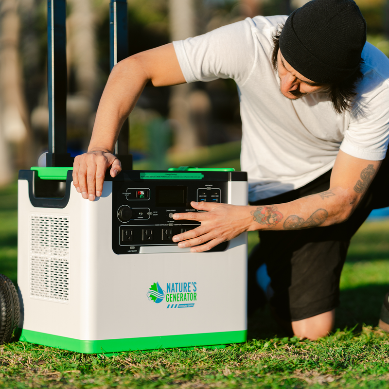 Nature's Generator Lithium 3600 Solar and Wind Generator NG3600